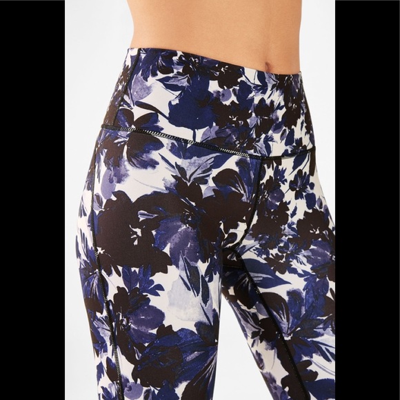 Fabletics Cashel Foldover PureLuxe Legging MidRise - Picture 3 of 9